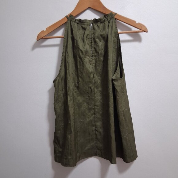 GAP NWT High Neck Ruffle Crinkle Blouse Tank Olive Green Medium - Picture 4 of 9